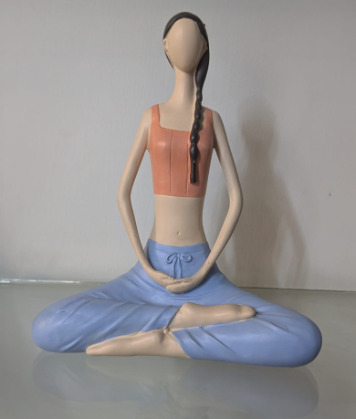 YOGA GIRL